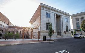 The Bee Hotel, Danville